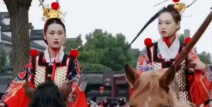 穿甲胄 小姐姐,小姐姐的英勇事迹