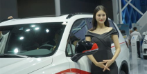 开模型车的小姐姐叫什么,时尚与科技的完美融合